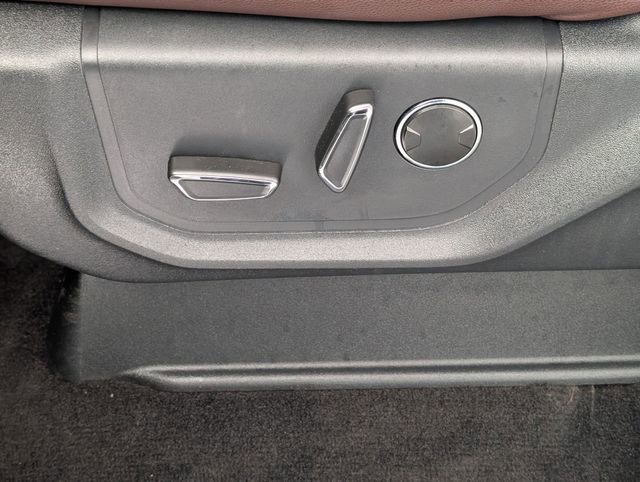 Used 2023 Ford Expedition Max Limited image 15