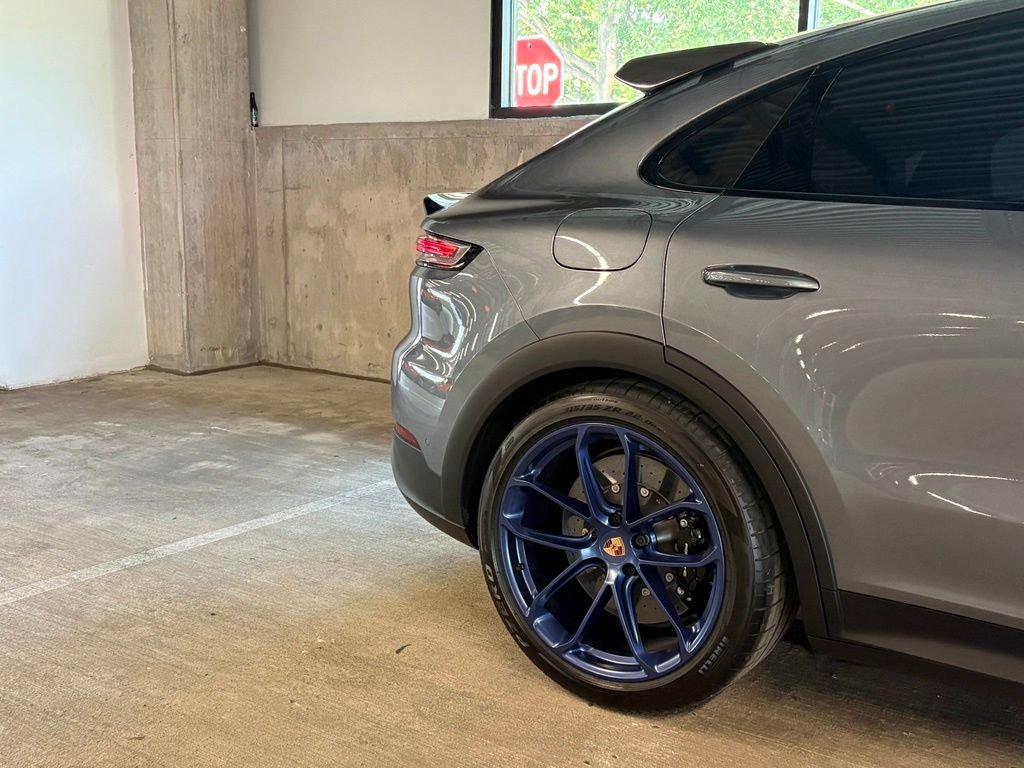 New 2026 Porsche Cayenne Turbo GT AWD/4WD image 11