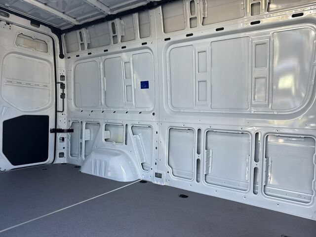 New 2025 Mercedes-Benz Sprinter 2500 image 12