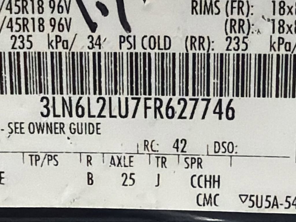 Used 2015 Lincoln MKZ Hybrid image 32