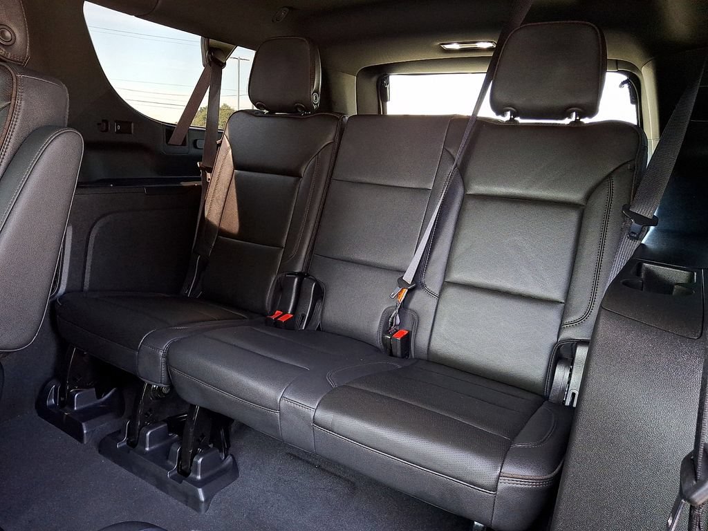 Certified 2022 Chevrolet Suburban High Country AWD/4WD image 11