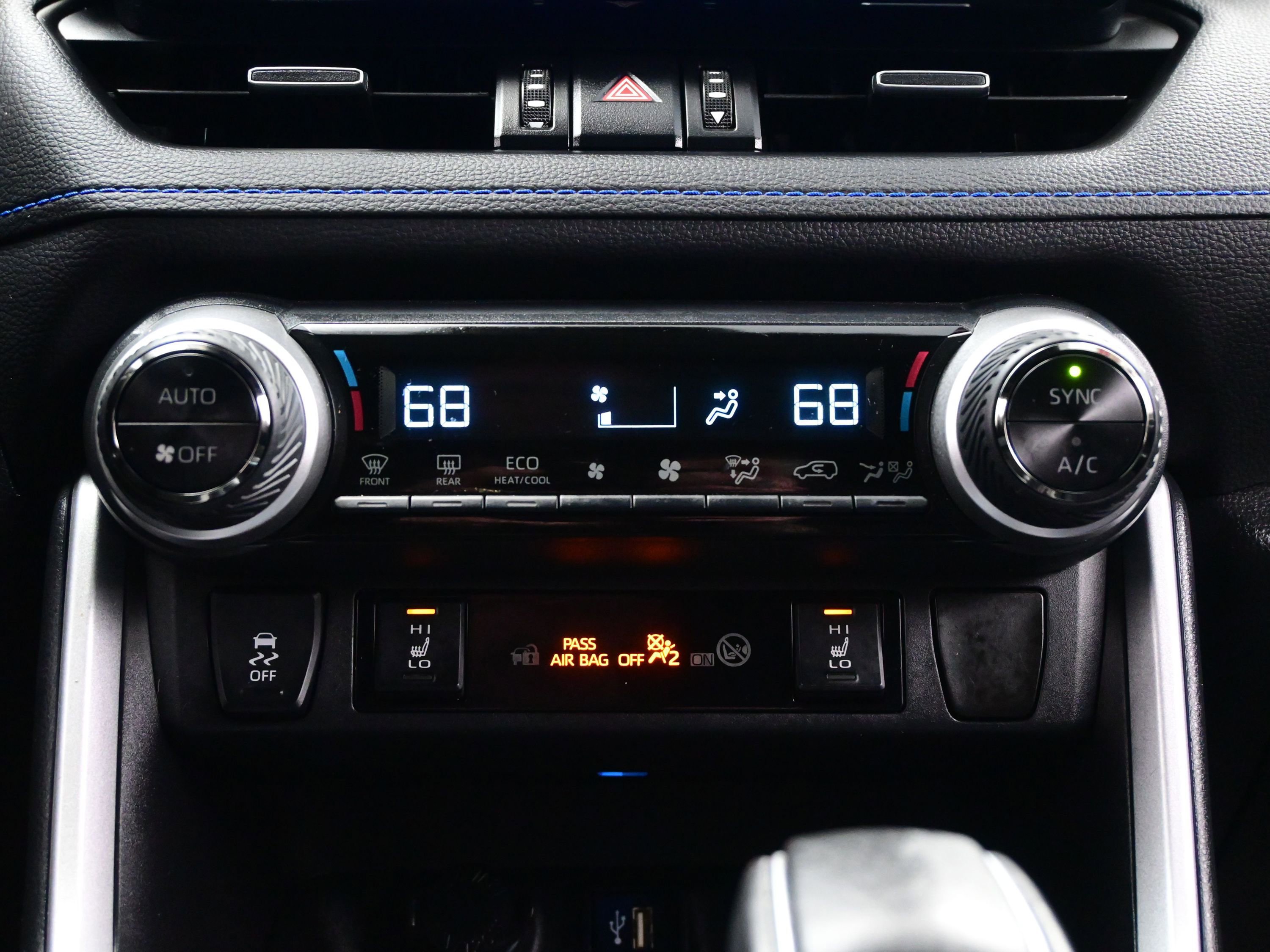 Used 2024 Toyota RAV4 XSE w/ Weather Package image 21