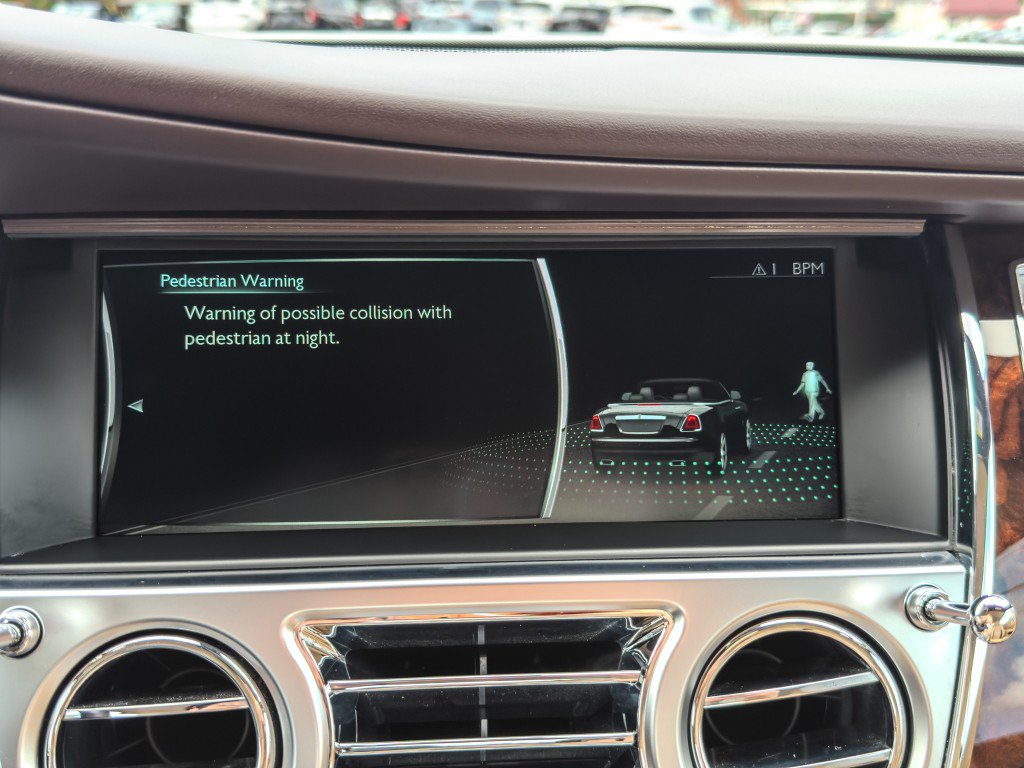 Used 2018 Rolls-Royce Dawn RWD image 56