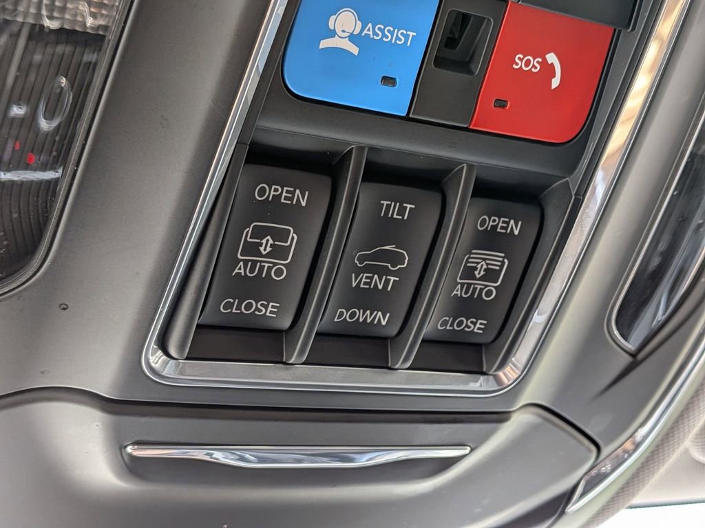 Used 2022 Jeep Grand Cherokee Limited 4xe image 23