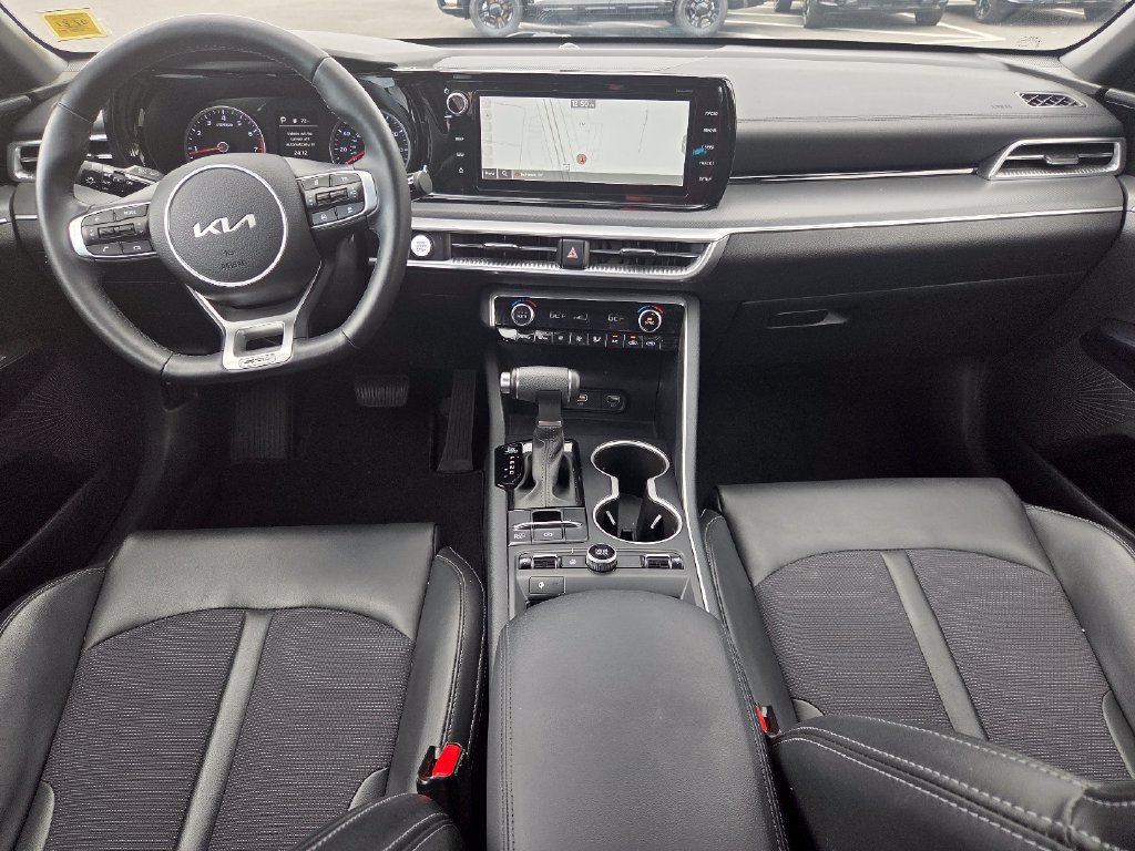 Used 2023 Kia K5 GT-Line w/ GT-Line Premium Package AWD/4WD image 12