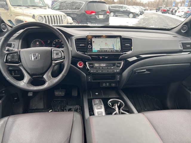 Used 2024 Honda Ridgeline Black Edition image 17