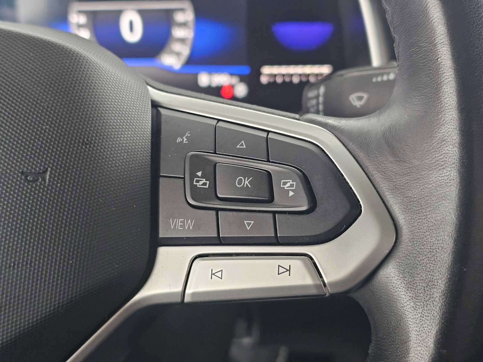 Used 2022 Volkswagen Jetta SE image 28