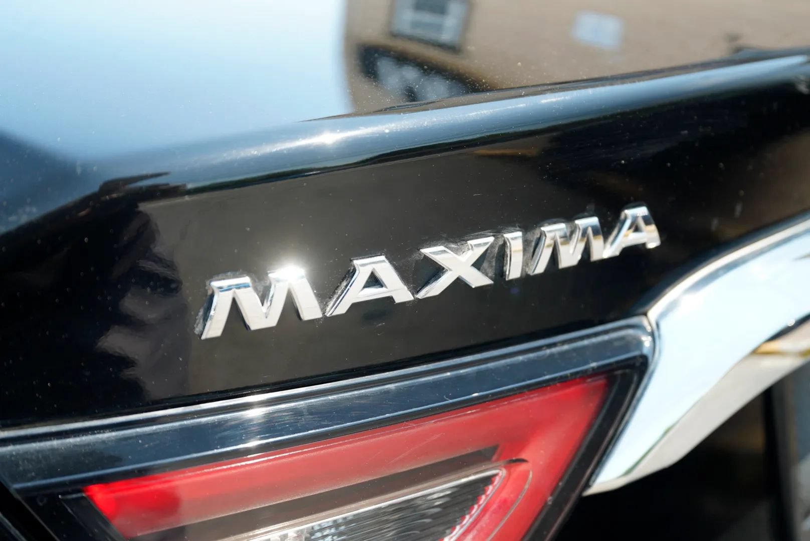Used 2022 Nissan Maxima SV w/ Floor Mat Group FWD image 12