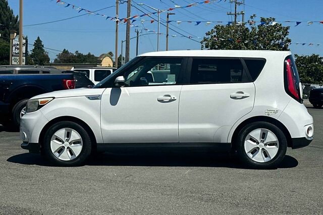 Used 2015 Kia Soul EV image 7