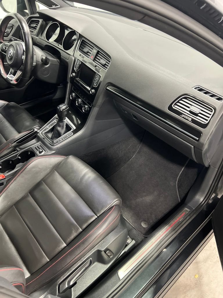 Used 2015 Volkswagen GTI 4-Door FWD image 18