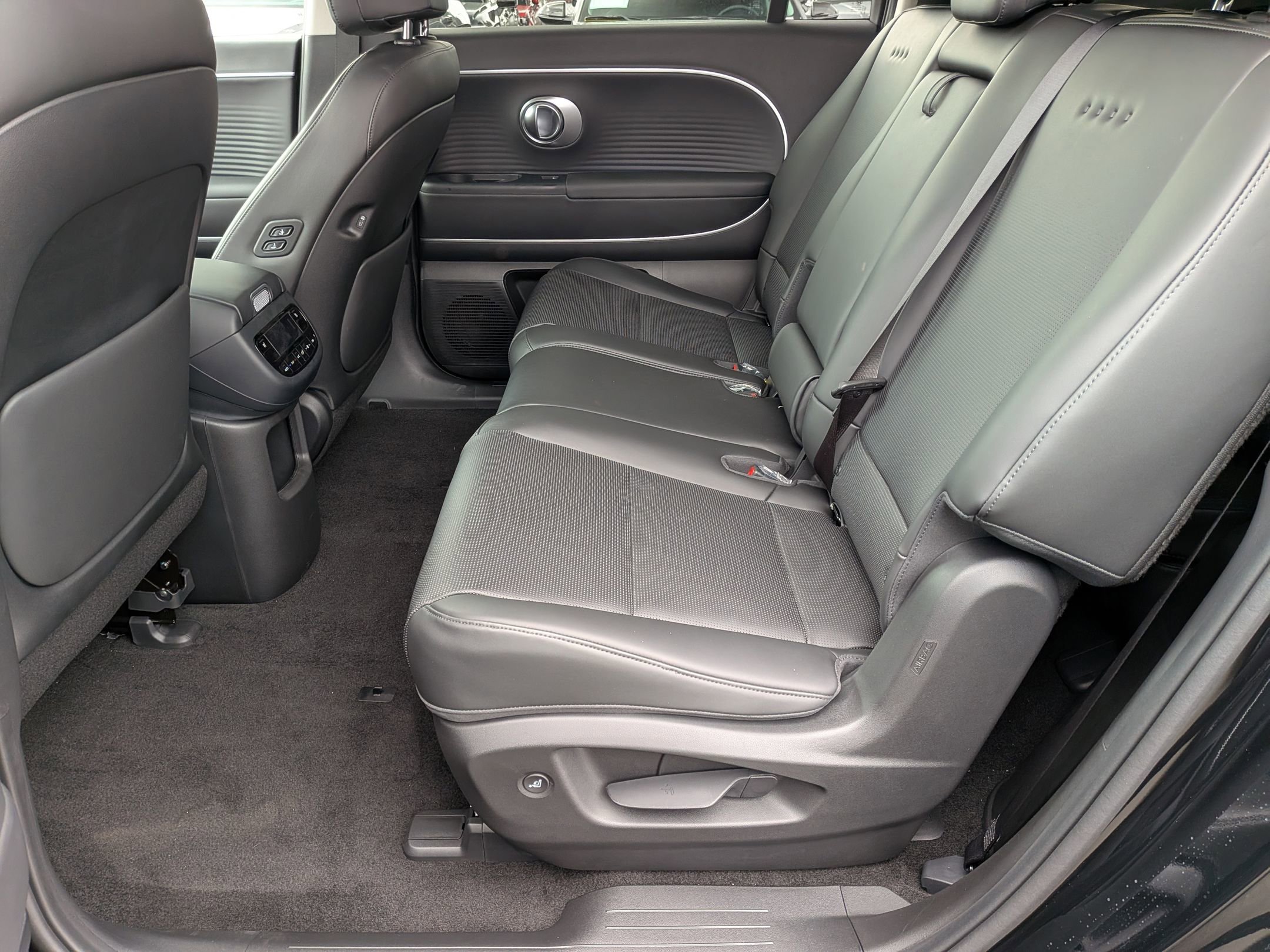 New 2026 Hyundai Ioniq 9 SEL image 19