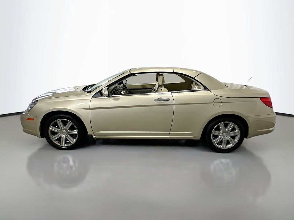 Used 2010 Chrysler Sebring Limited image 5