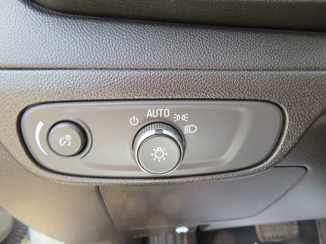 Used 2023 Chevrolet Bolt EUV LT w/ Convenience Package FWD image 37