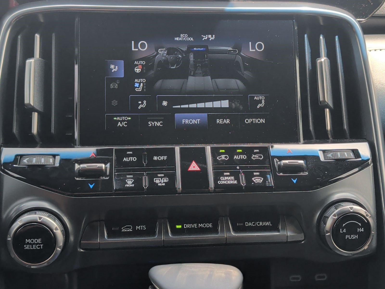 Certified 2026 Lexus LX 600 4WD w/ Accessory Package (Z1) image 20