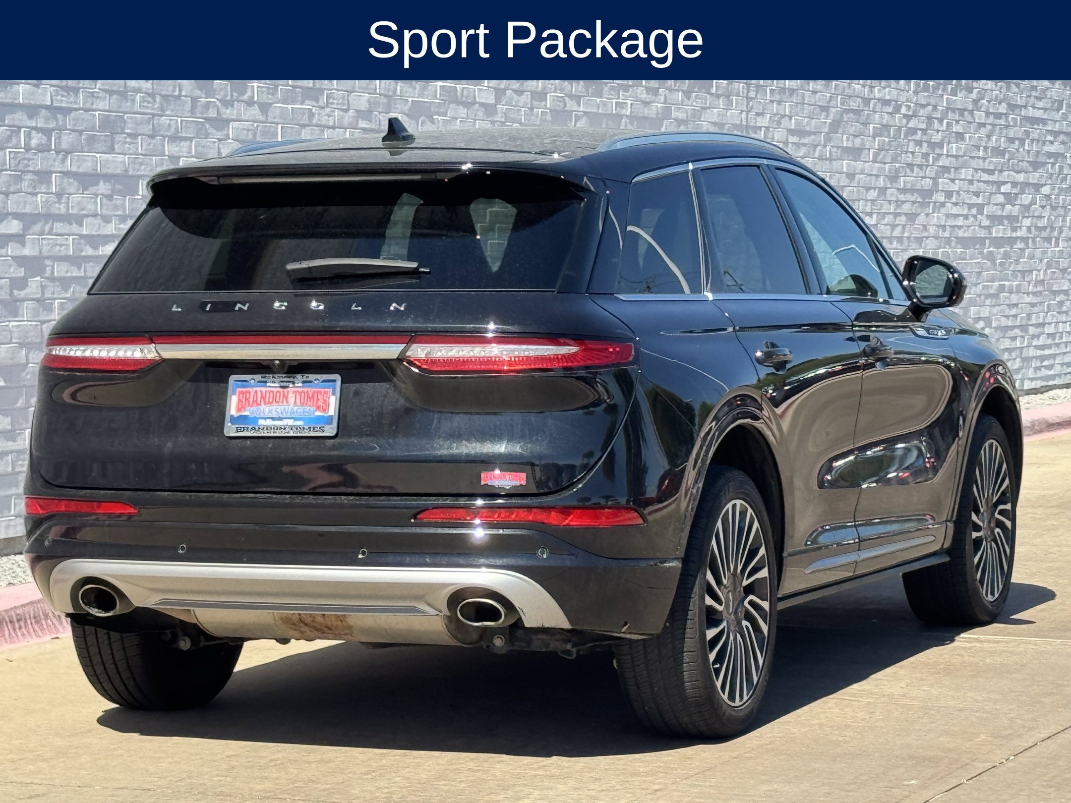 Used 2022 Lincoln Corsair Reserve w/ Sport Package AWD/4WD image 4
