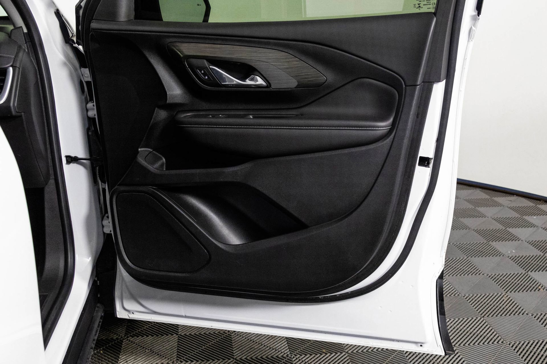 Certified 2022 GMC Terrain SLT w/ Elevation Edition image 41