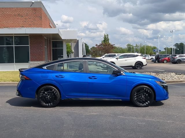 New 2026 Nissan Sentra SR w/ SR Premium Package FWD image 2