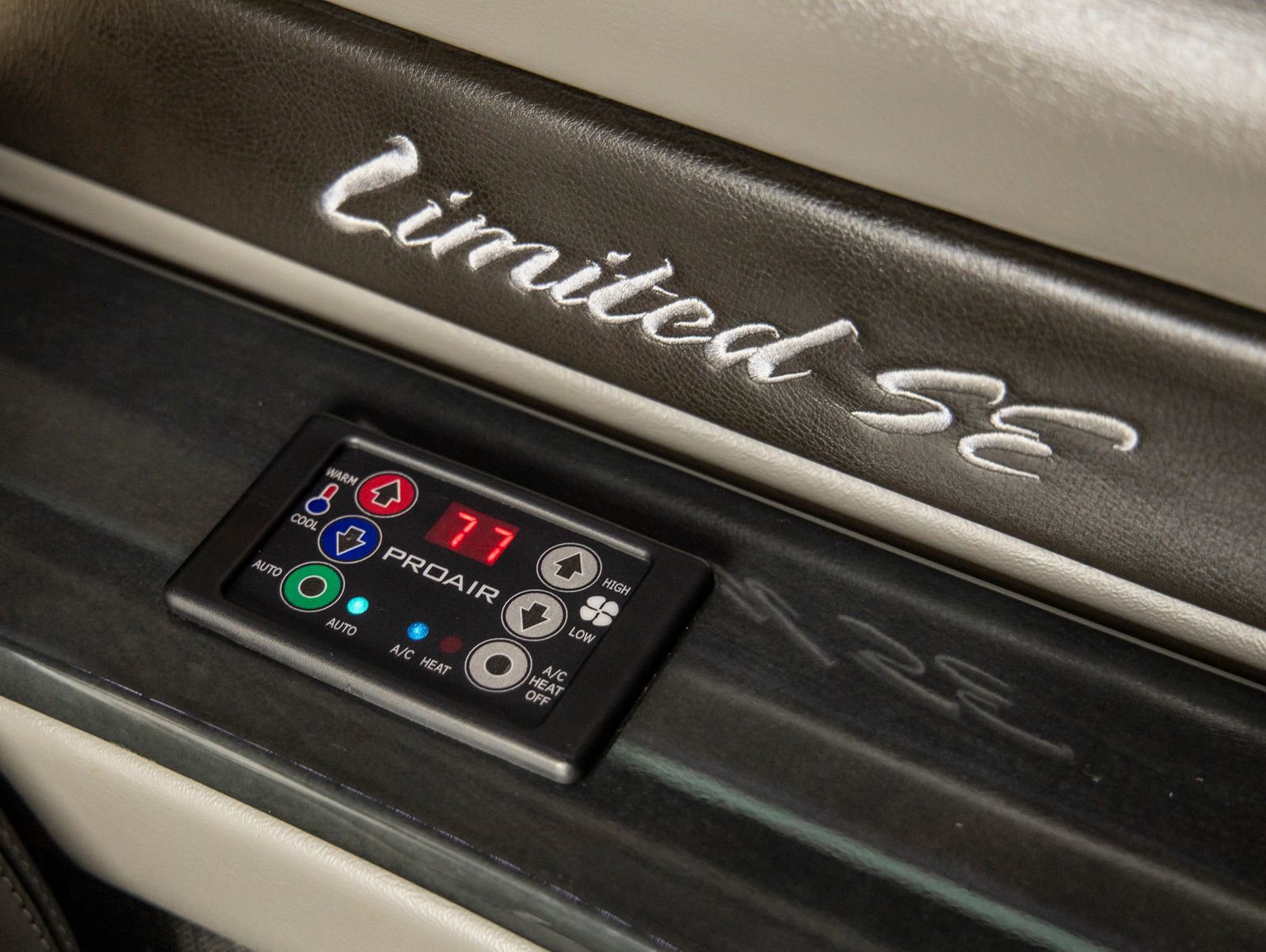 Used 2020 Mercedes-Benz Sprinter 2500 image 48