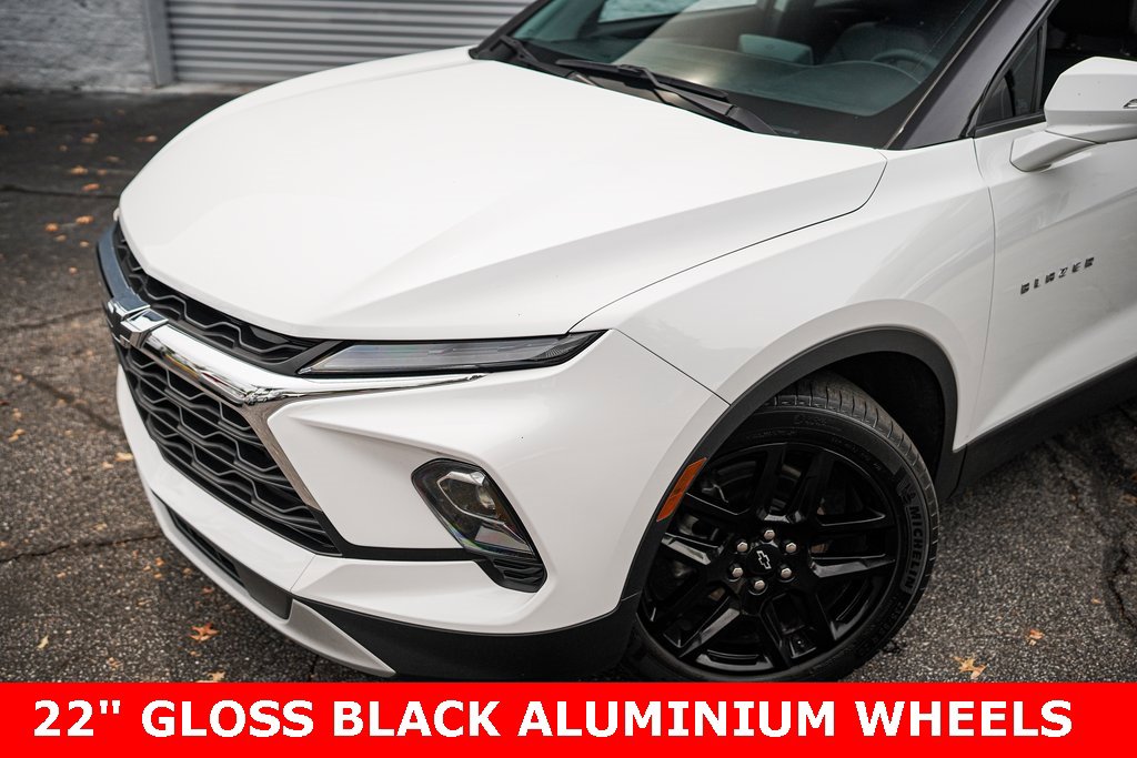Used 2023 Chevrolet Blazer LT image 2