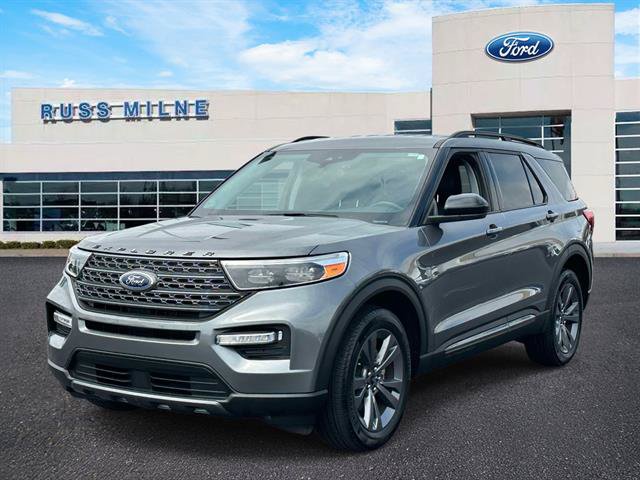 Used 2024 Ford Explorer XLT w/ Equipment Group 202A AWD/4WD image 6