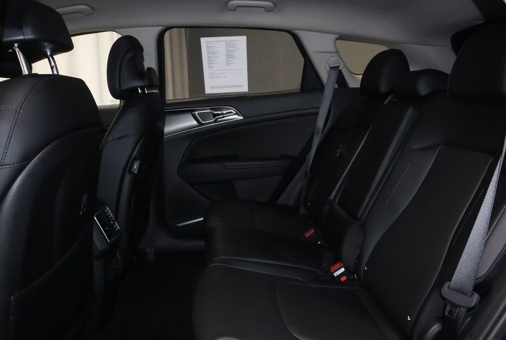 Used 2023 Kia Sportage EX FWD image 22