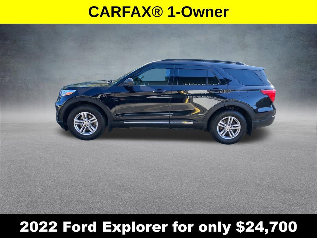 Used 2022 Ford Explorer XLT w/ Equipment Group 202A image 2