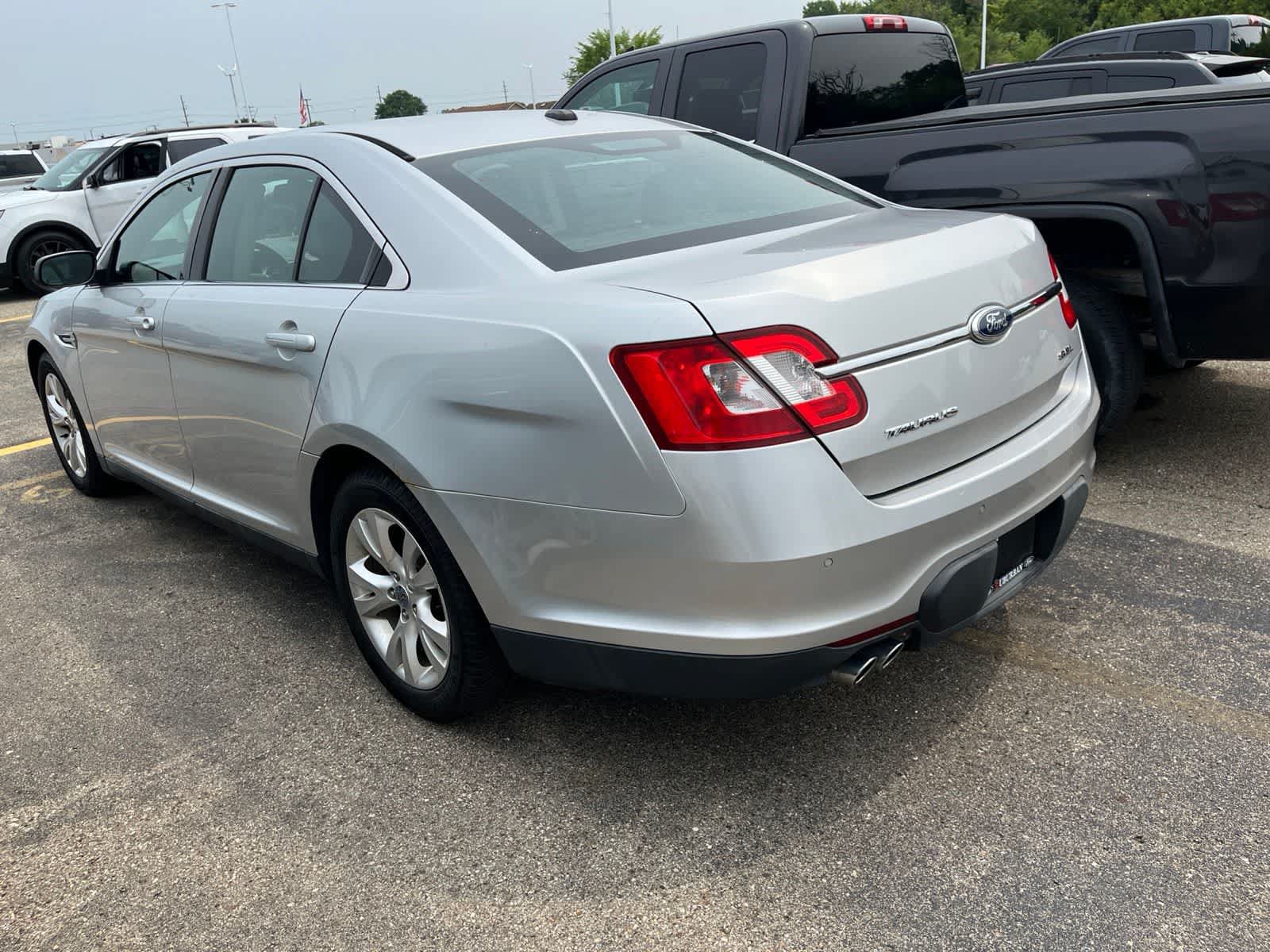 Used 2011 Ford Taurus SEL w/ 201A Rapid Spec Order Code FWD image 9
