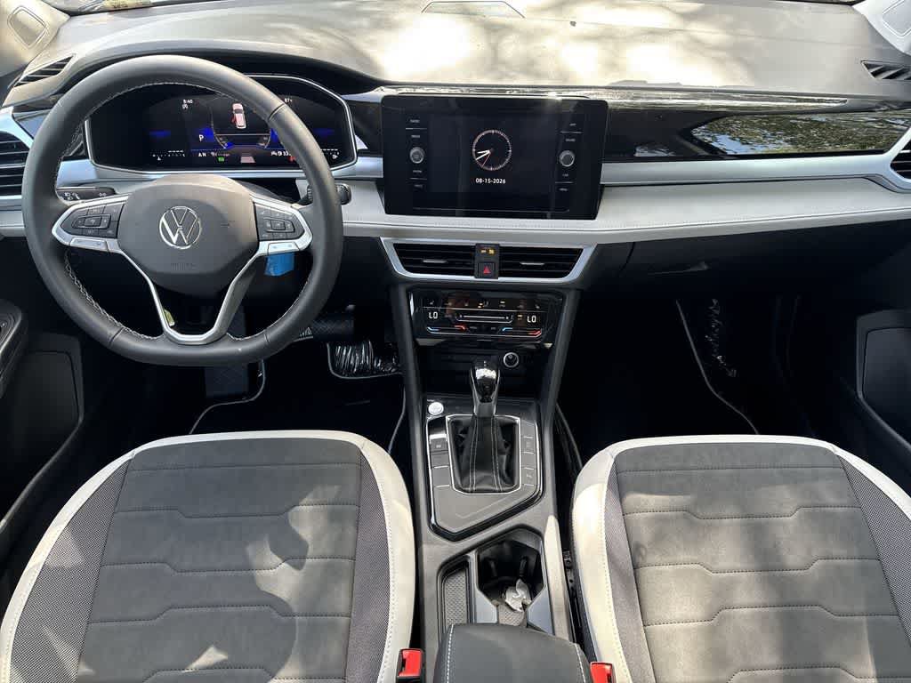 New 2026 Volkswagen Taos SE FWD image 24