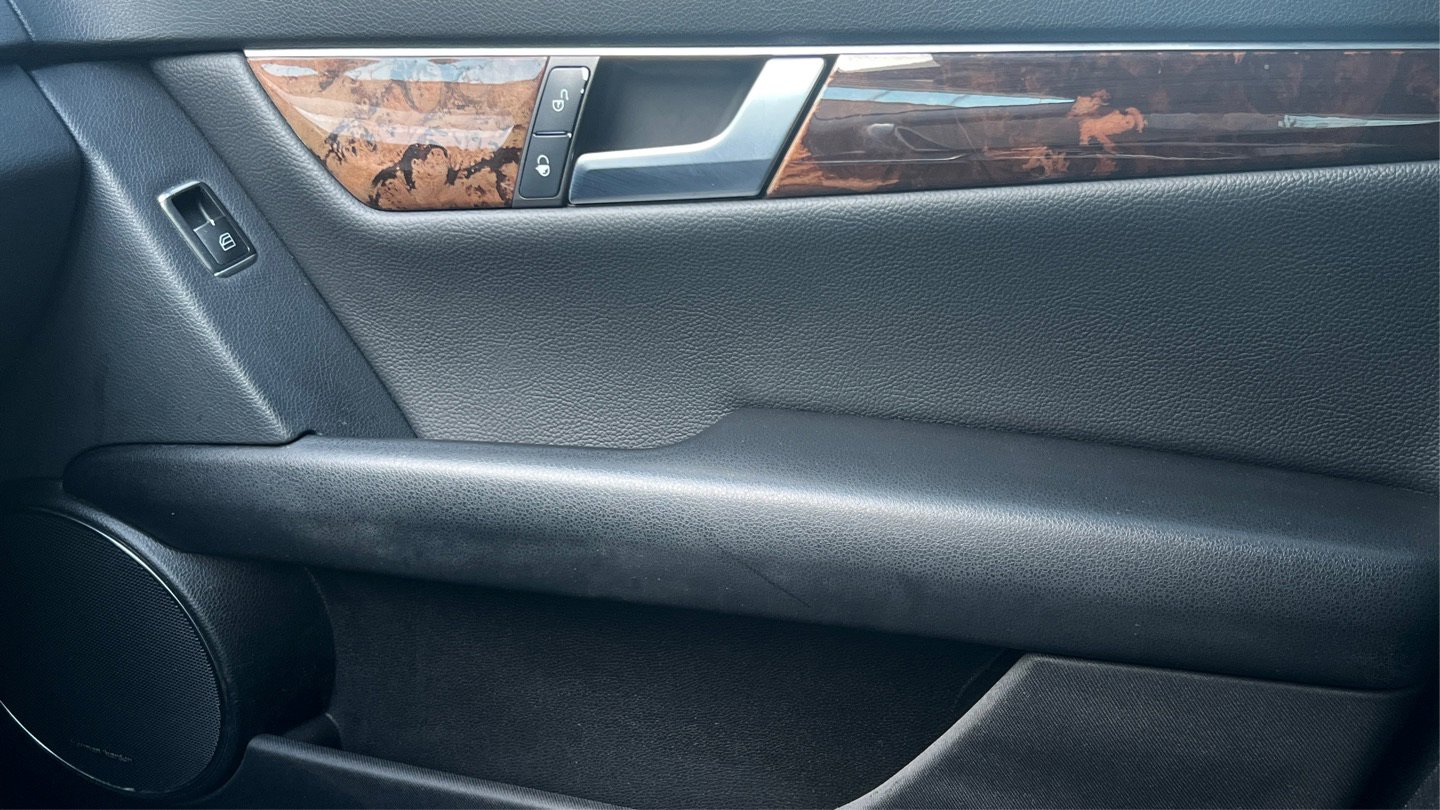 Used 2013 Mercedes-Benz C 250 Sedan image 41