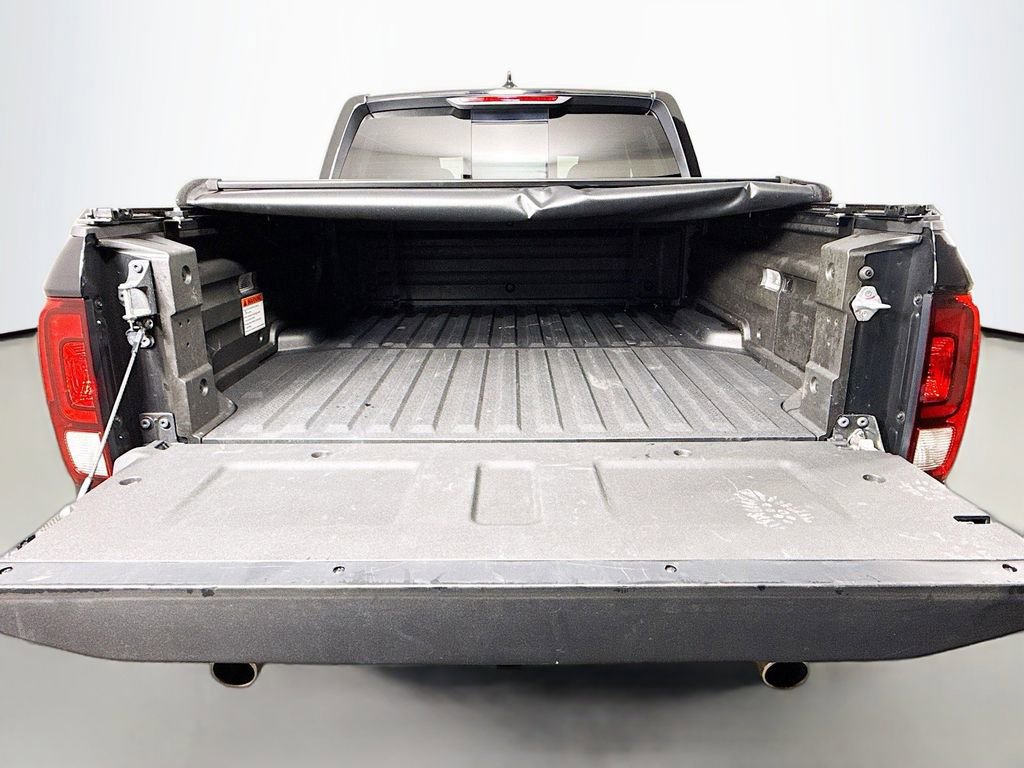 Used 2025 Honda Ridgeline TrailSport image 32