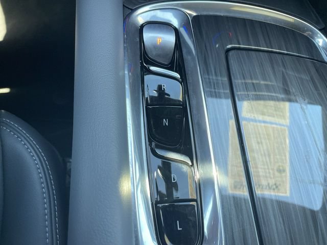 Used 2023 Buick Enclave Essence w/ Sport Touring Edition FWD image 15