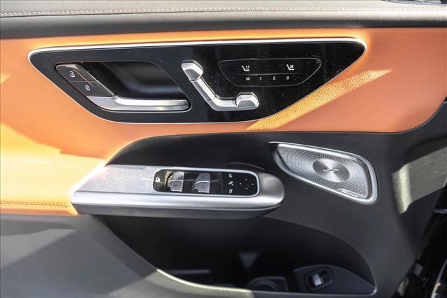 New 2026 Mercedes-Benz GLC 300 4MATIC image 14