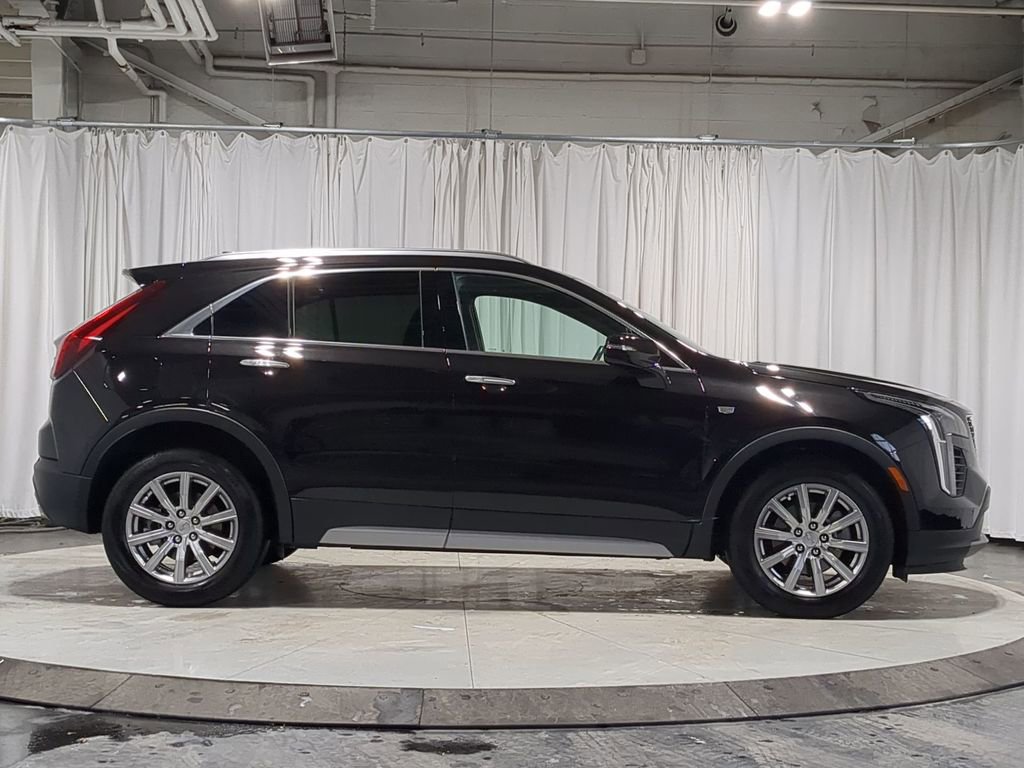Used 2023 Cadillac XT4 Premium Luxury w/ Cold Weather Package image 18