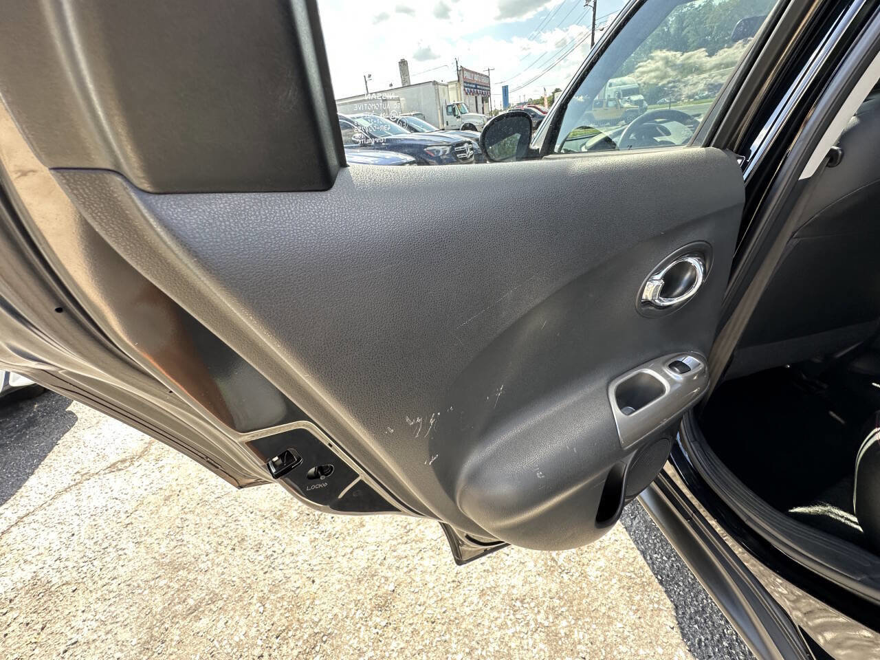 Used 2013 Nissan Juke SL image 10