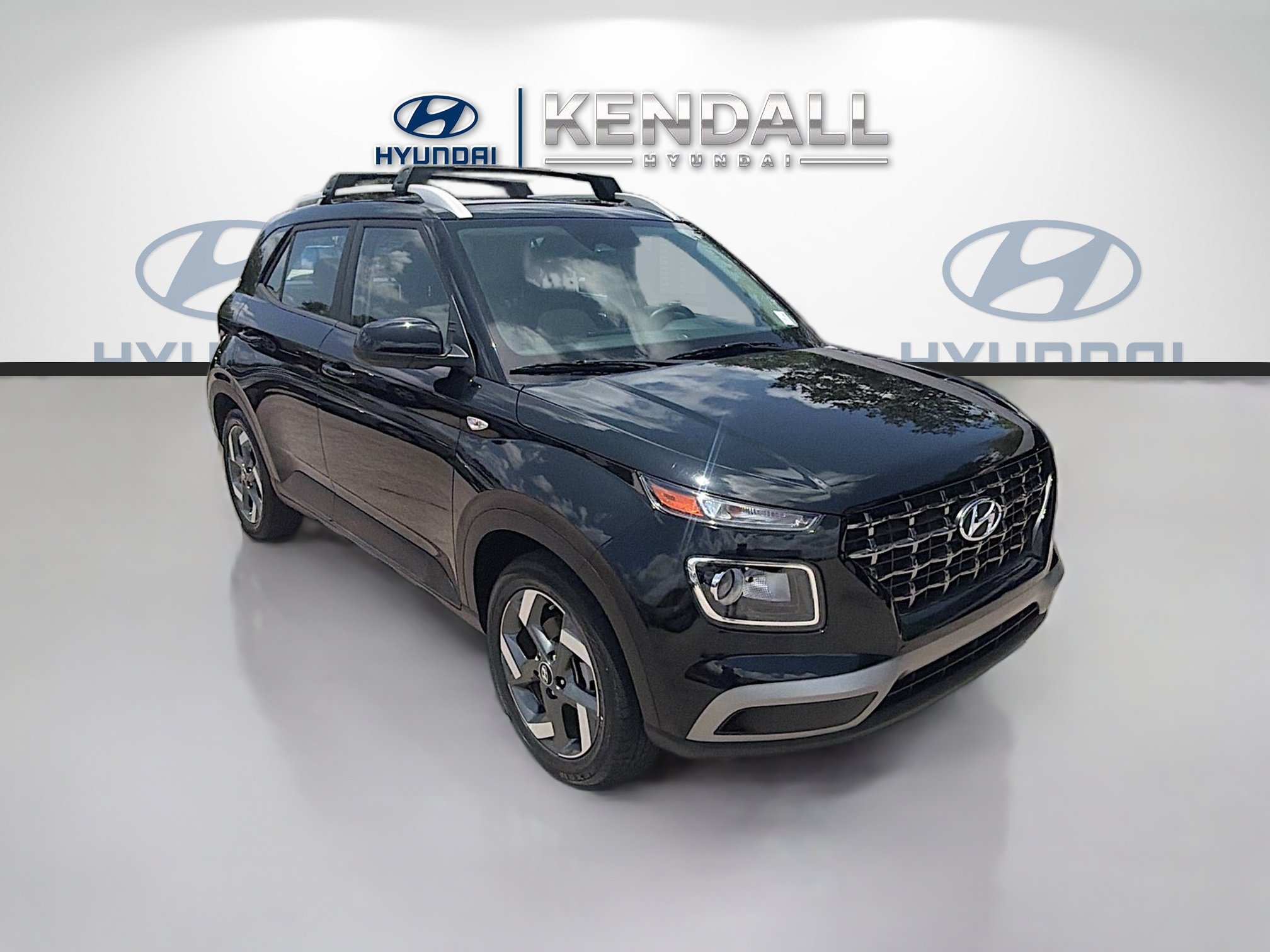 Used 2024 Hyundai Venue SEL FWD video 1