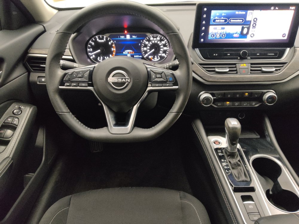 Used 2024 Nissan Altima 2.5 SV w/ SV Premium Package FWD image 22