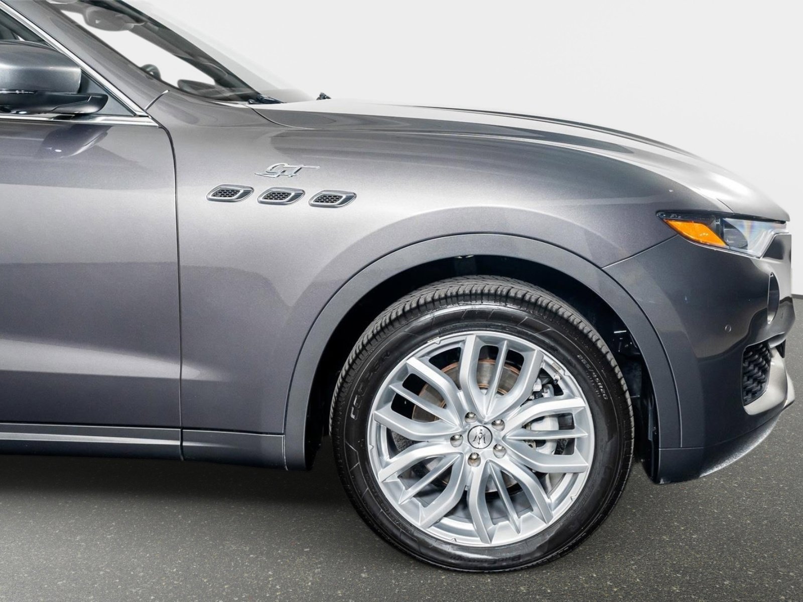 Used 2022 Maserati Levante GT image 5