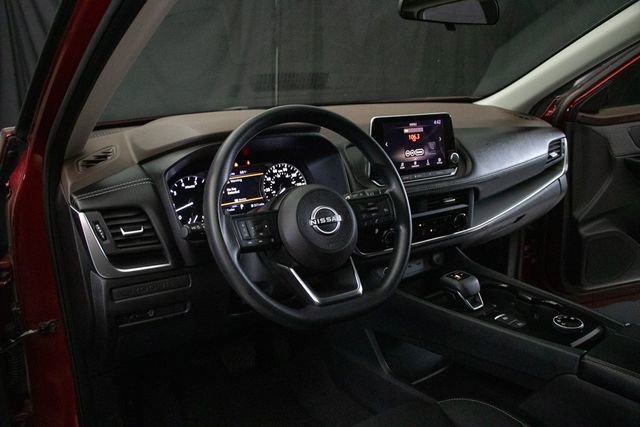 Used 2023 Nissan Rogue S image 23