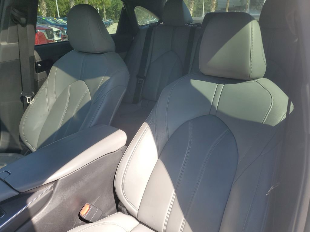 Used 2019 Toyota Avalon XLE image 17