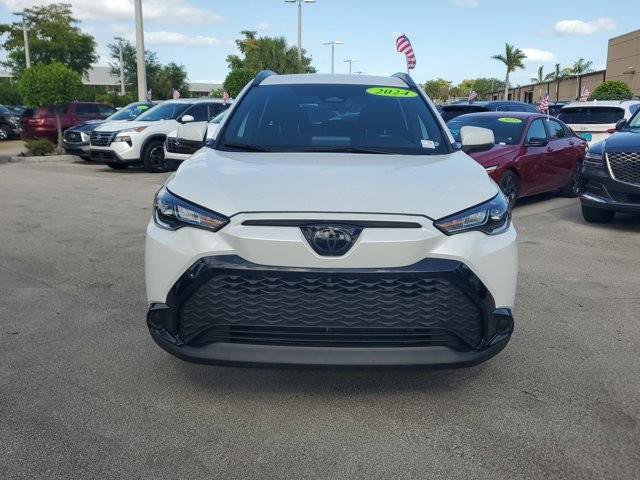 Used 2024 Toyota Corolla Cross AWD Hybrid image 2