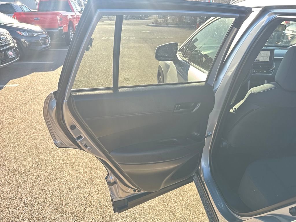 Used 2024 Toyota Corolla Cross LE image 36