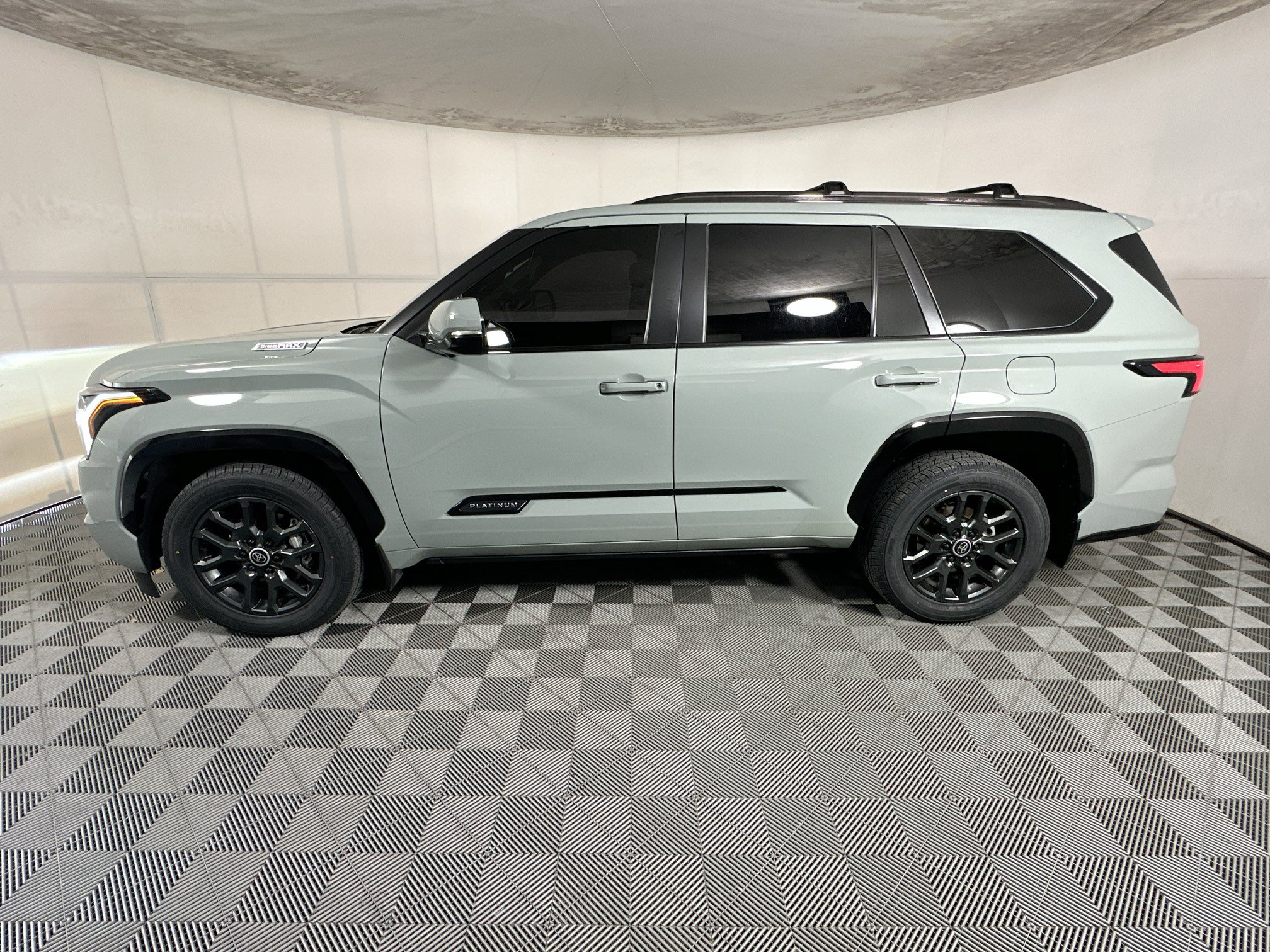 Used 2024 Toyota Sequoia Platinum RWD image 6