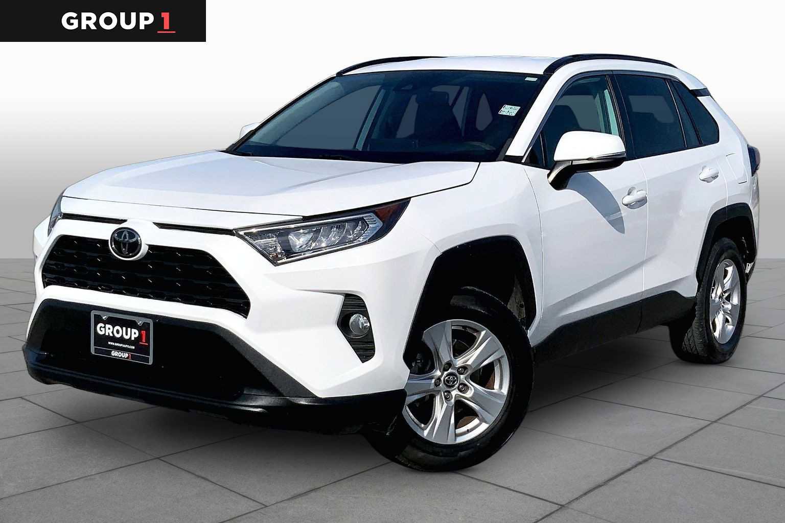 Used 2021 Toyota RAV4 XLE FWD image 1