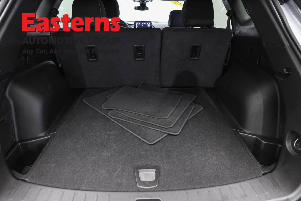 Used 2025 Chevrolet Blazer LT FWD image 10