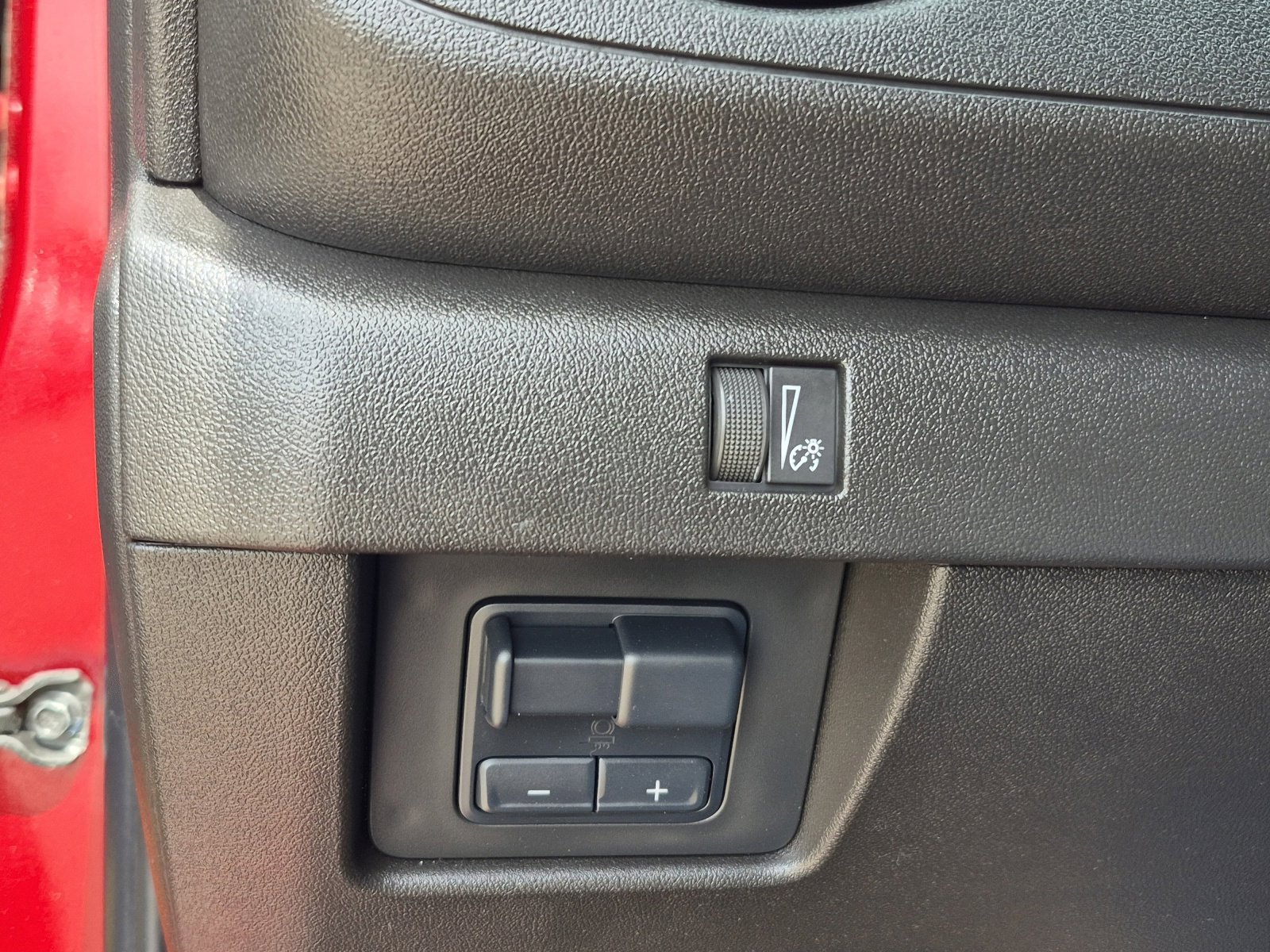 Used 2024 Chevrolet Colorado Trail Boss w/ Advanced Trailering Package image 31
