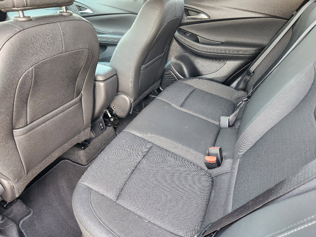 Certified 2025 Buick Encore GX Preferred image 29