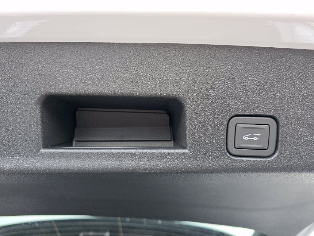 New 2026 GMC Acadia Elevation w/ Black Edition AWD/4WD image 31