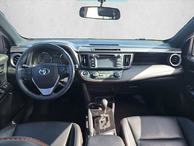 Used 2016 Toyota RAV4 SE image 15