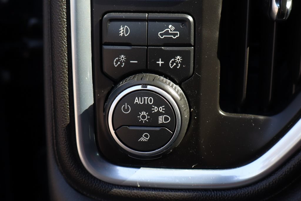 Used 2021 Chevrolet Silverado 1500 LT Trail Boss w/ Convenience Package II AWD/4WD image 24