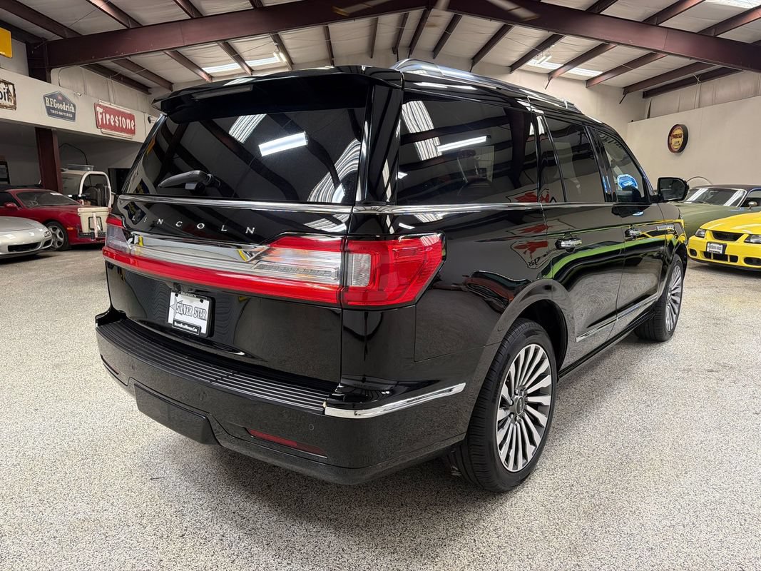 Used 2018 Lincoln Navigator Reserve w/ Technology Package AWD/4WD image 7